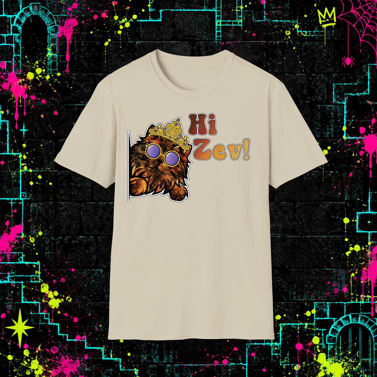 Hi Zev! graphic tee in Sand